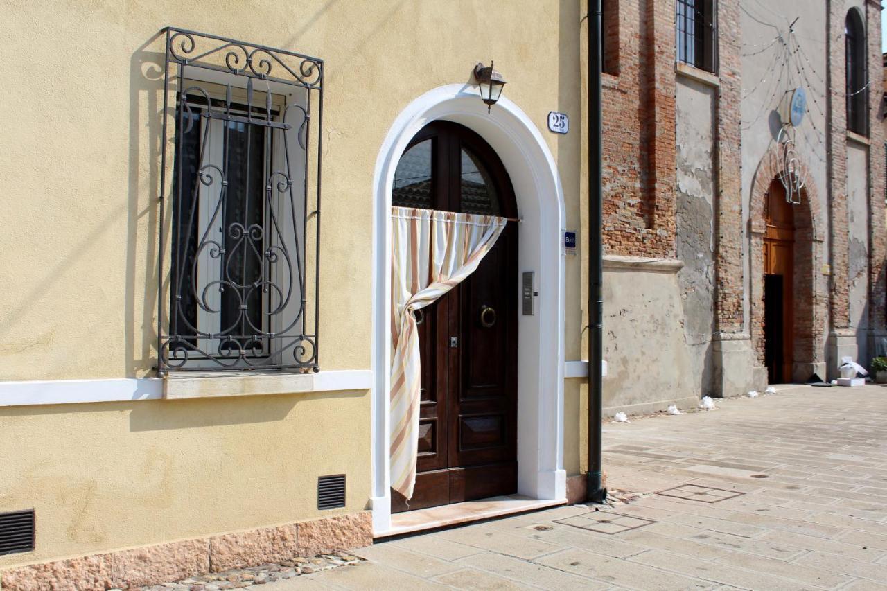 Porta Del Carmine Bed & Breakfast Comacchio Exterior photo