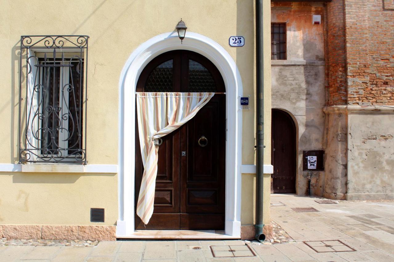 Porta Del Carmine Bed & Breakfast Comacchio Exterior photo
